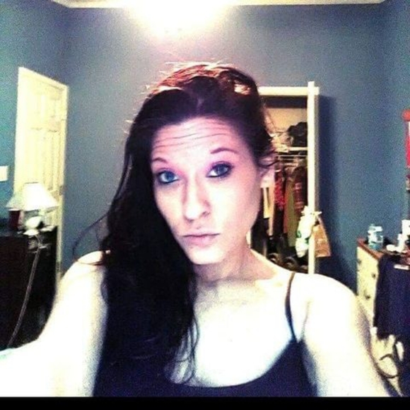 Meet your Posher, Ashley - Picture 1 of 1